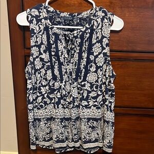 LUCKY Brand Floral Sleeveless Top - Navy and White